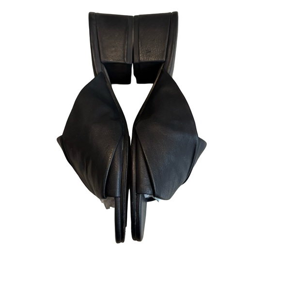 Eileen Fisher Ruche Black Leather Open Toe Slide Sandals, Sz 7.5 - Picture 8 of 14